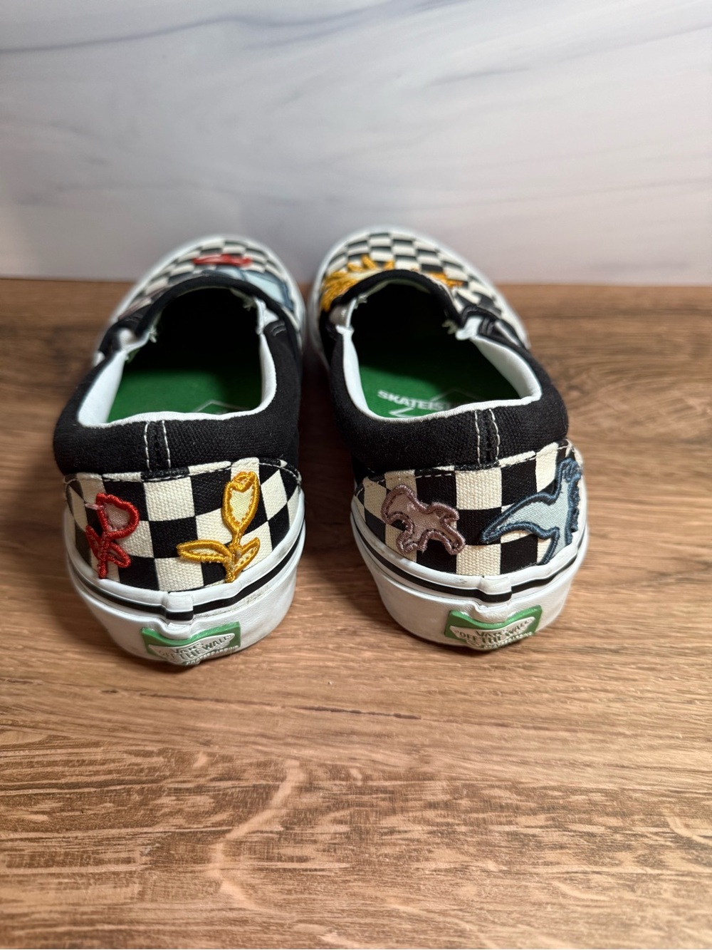 Vans Skateistan Slip Ons 6.5 Women’s 8 - Picture 3 of 7